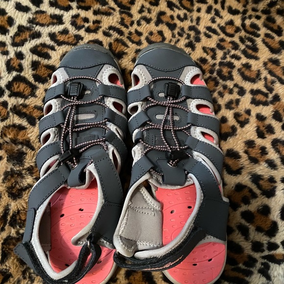 Eddie Bauer shoes size 8 - Picture 3 of 5